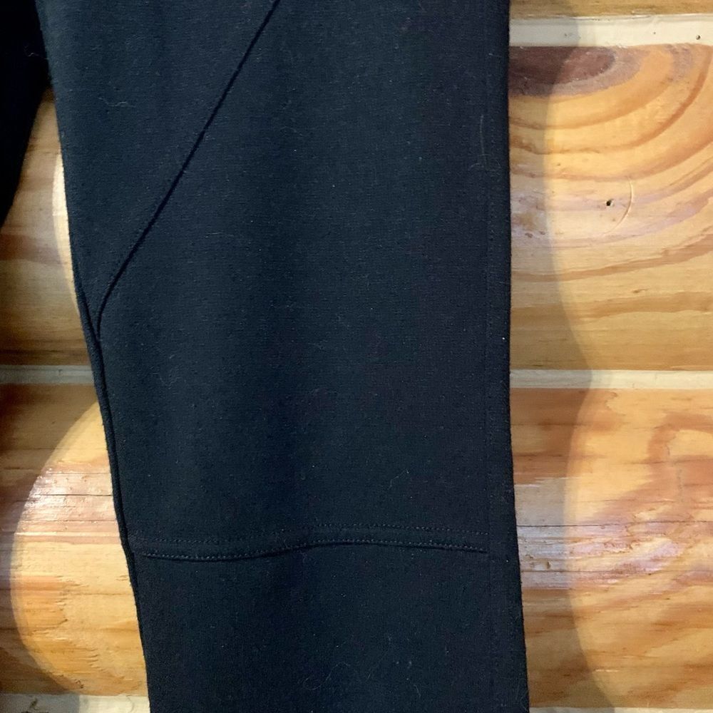 Victoria’s Secret Knit Black Studded Leggings with Pronounced Seams Small - Picture 5 of 8